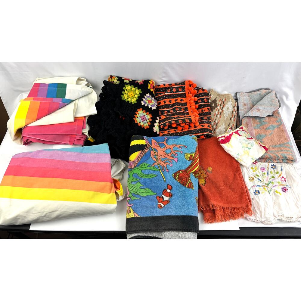 Vtg Textiles LOT 10 pc Blankets Towels Afghans Linens Rainbow Crochet Napkins